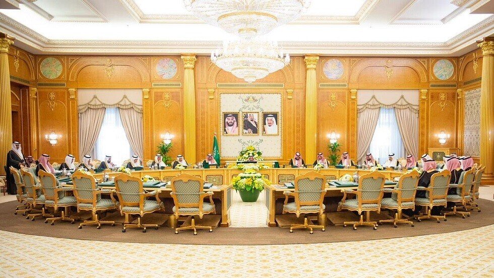 مجلس الوزراء السعودي يجدد التأكيد على ضرورة وجود اتفاق دولي شامل يمنع إيران من الحصول على سلاح نووي