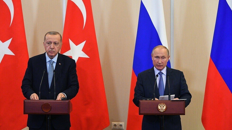 بوتين وأردوغان يتفقان على نشر الشرطة العسكرية الروسية شمال شرق سوريا