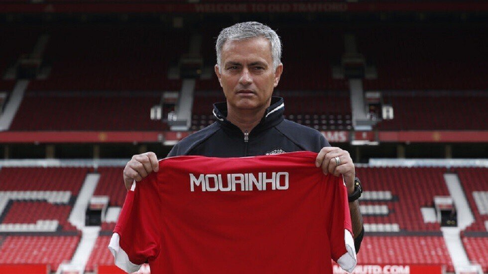 مورينيو مطلوب لمهمة إنقاذية في البوندسليغا