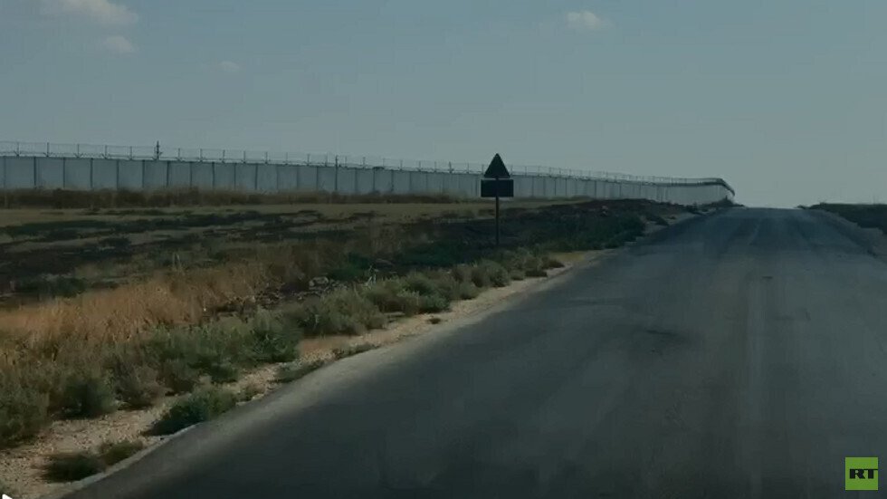 الدفاع الروسية: الجيش السوري يعتزم إنشاء 15 نقطة مراقبة على طول الحدود مع تركيا