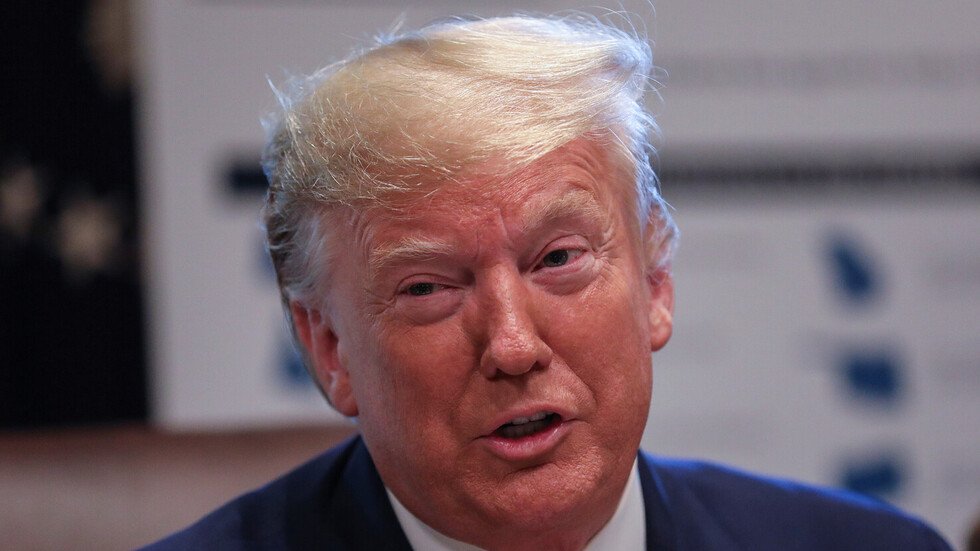 دبلوماسي أمريكي يدلي بشهادة تعزز الشبهات ضد ترامب بإطار قضية أوكرانيا