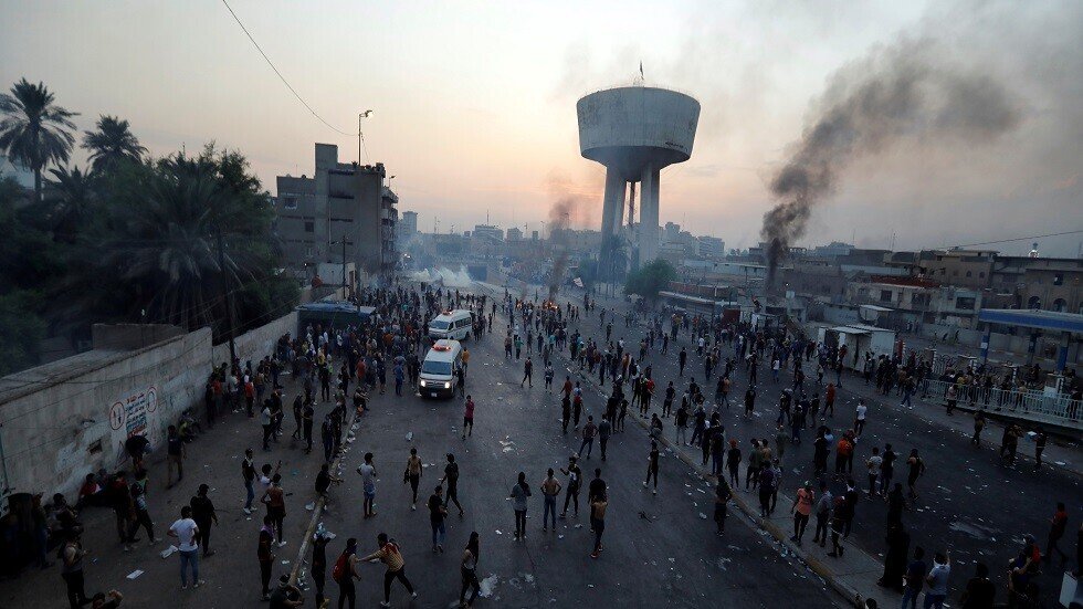 التظاهرات في بغداد تنطلق قبل موعدها وسط ترقب وحذر