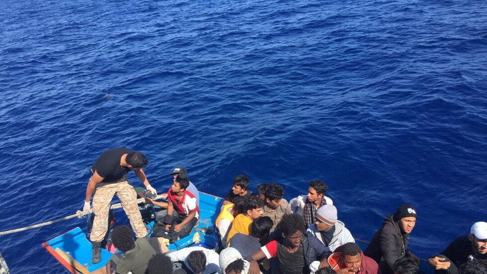 تقرير: انخفاض تدفق المهاجرين بـ80% عبر المتوسط إلى إيطاليا