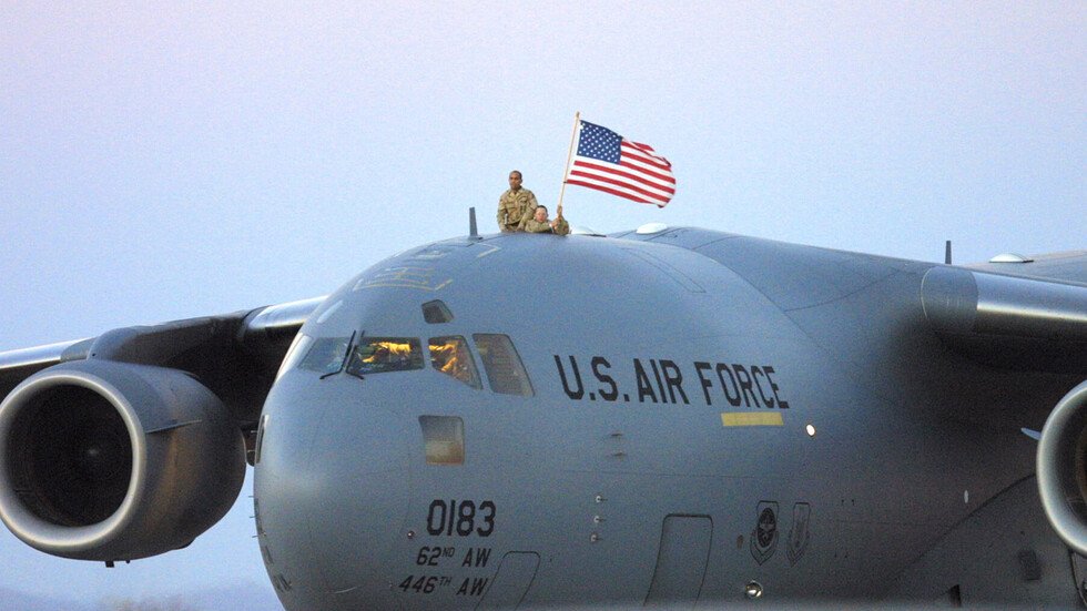نواب ألمان يطالبون بطرد الأمريكان تفاديا لتوتير العلاقات مع روسيا