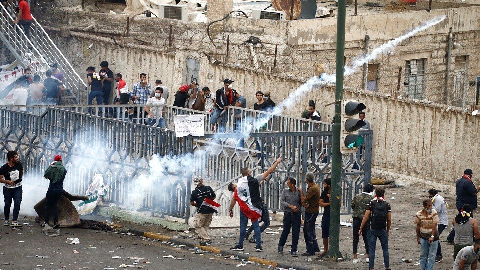 العراق.. عبد المهدي يخول المحافظين سلطة فرض حظر التجوال في محافظاتهم