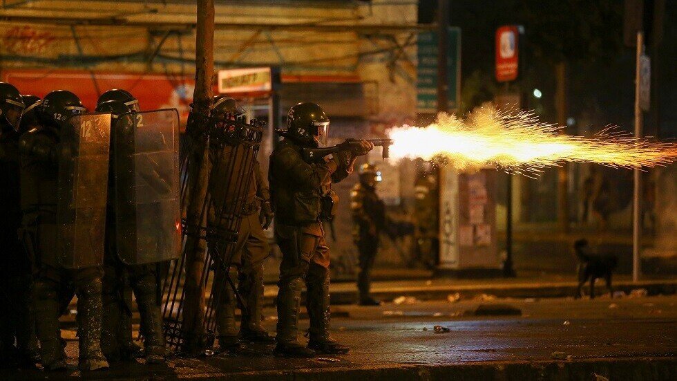 مليون متظاهر يحتجون في عاصمة تشيلي (صور + فيديو)