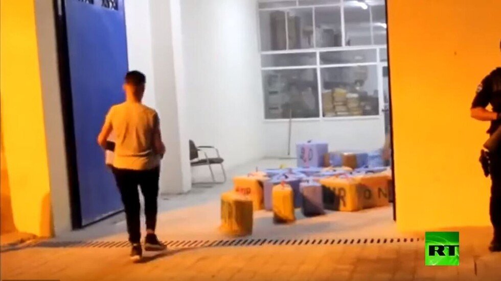 الحجز على أطنان المخدرات في طنجة المغربية