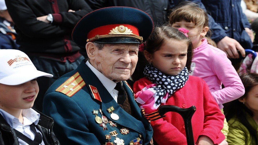 انخفاض عدد الأحفاد في العائلات الروسية 7 أضعاف خلال 90 عاما