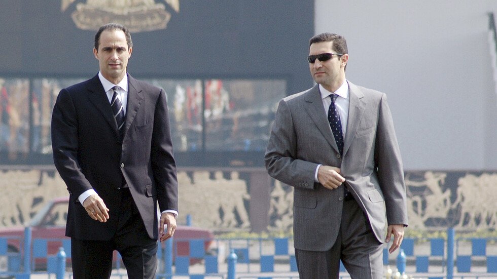 علاء مبارك على 