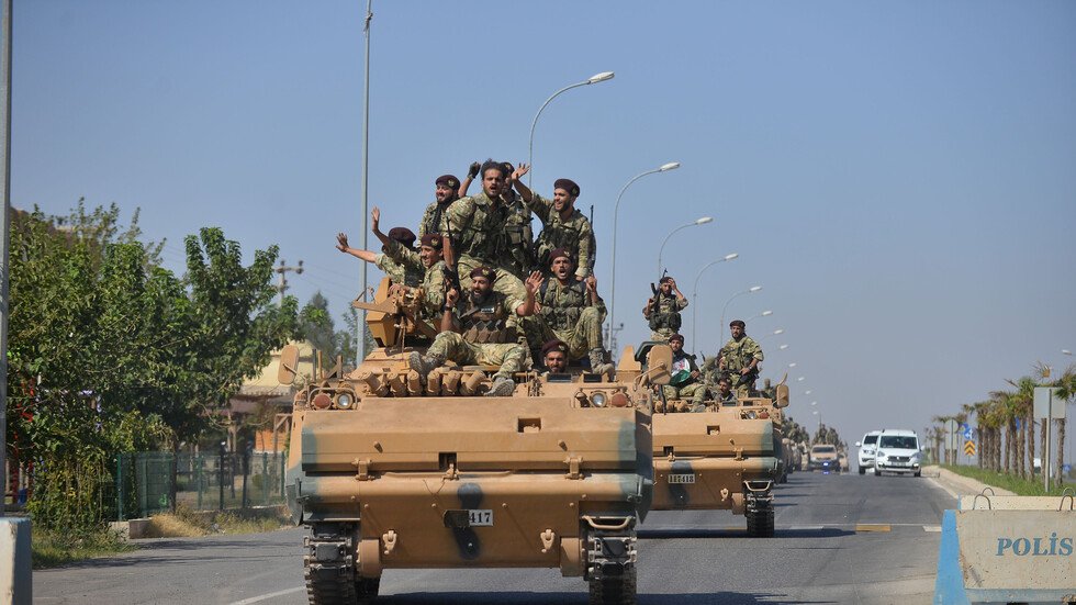 بطلب من تركيا.. "الجيش الوطني" يسلم قرى بتل أبيض للشرطة العسكرية الروسية