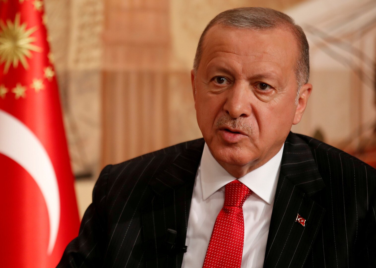 أردوغان يعلن قرب بدء عمليات برية وجوية شرق الفرات في سوريا
