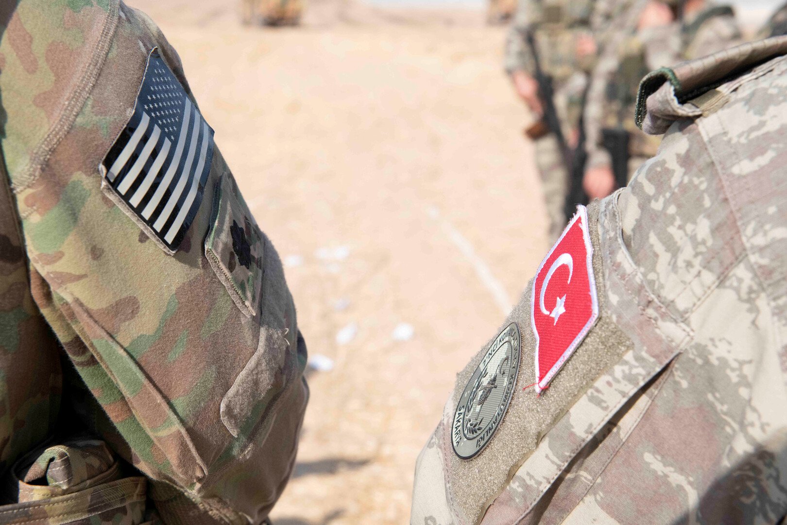 البنتاغون يعلن استهداف الأتراك قواته شمالي سوريا وأنقرة تنفي