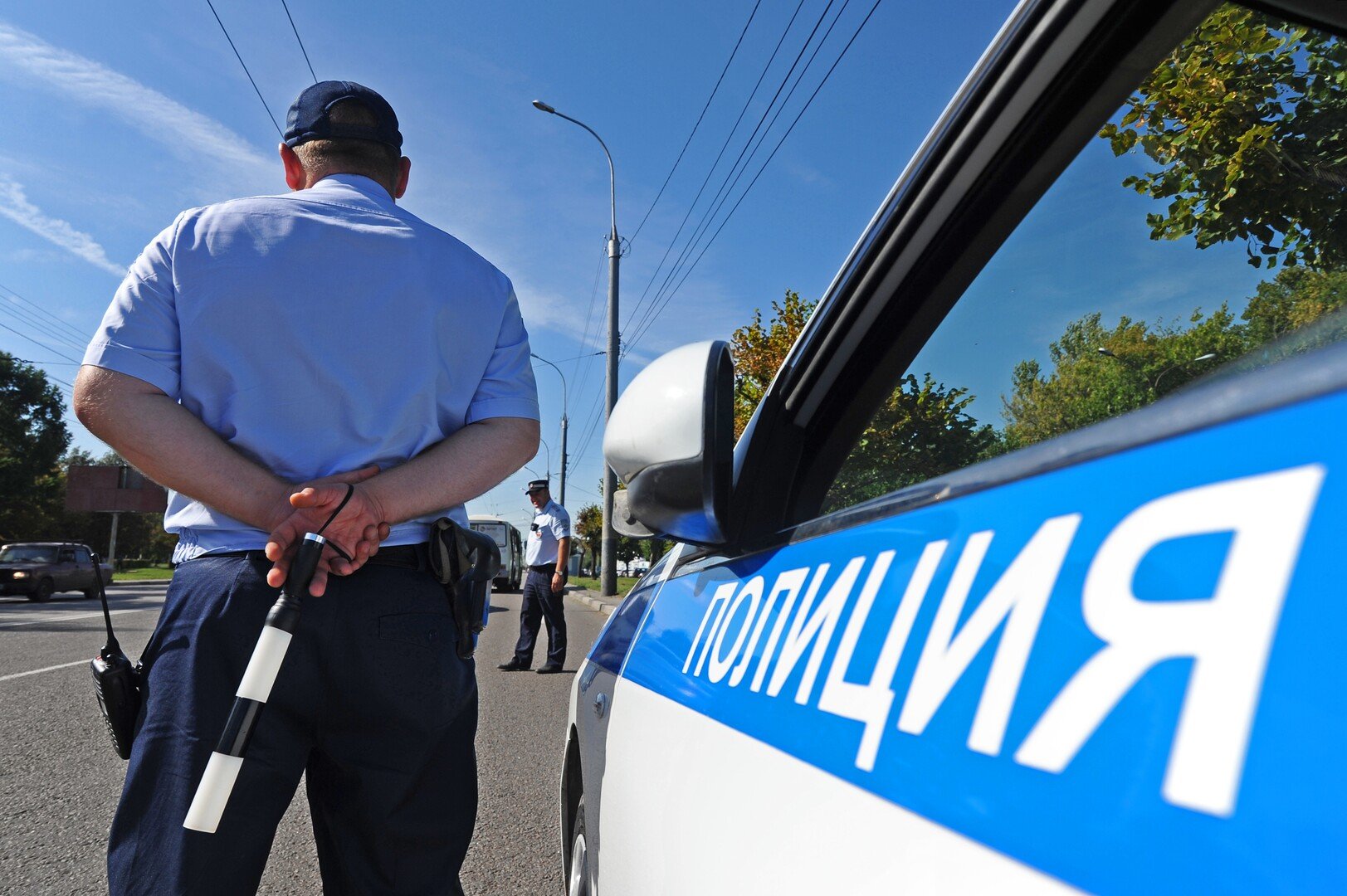 شرطة السير في تتارستان الروسية توقف سيارة ذاتية القيادة للتحقق من الرخصة