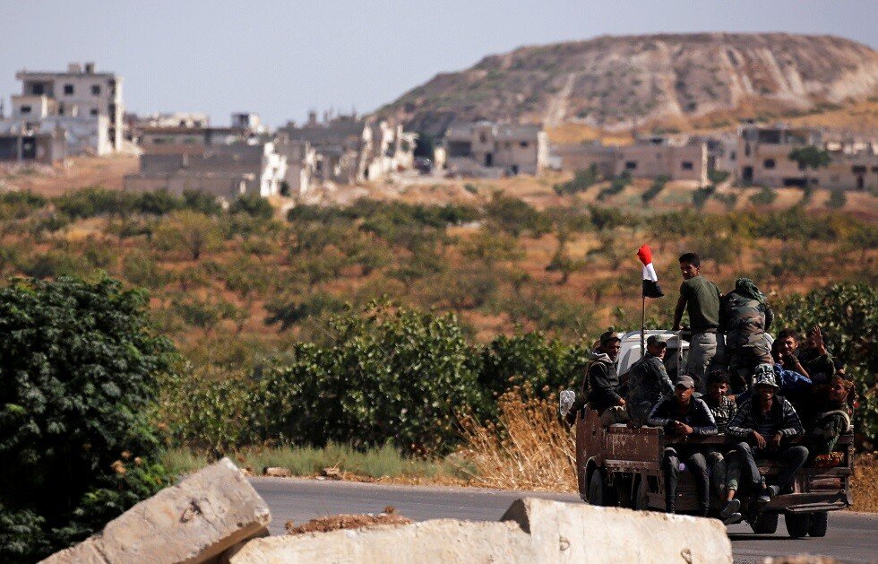 أنباء عن مقتل 3 من جنود الجيش السوري في اشتباكات مع الوحدات الموالية لتركيا