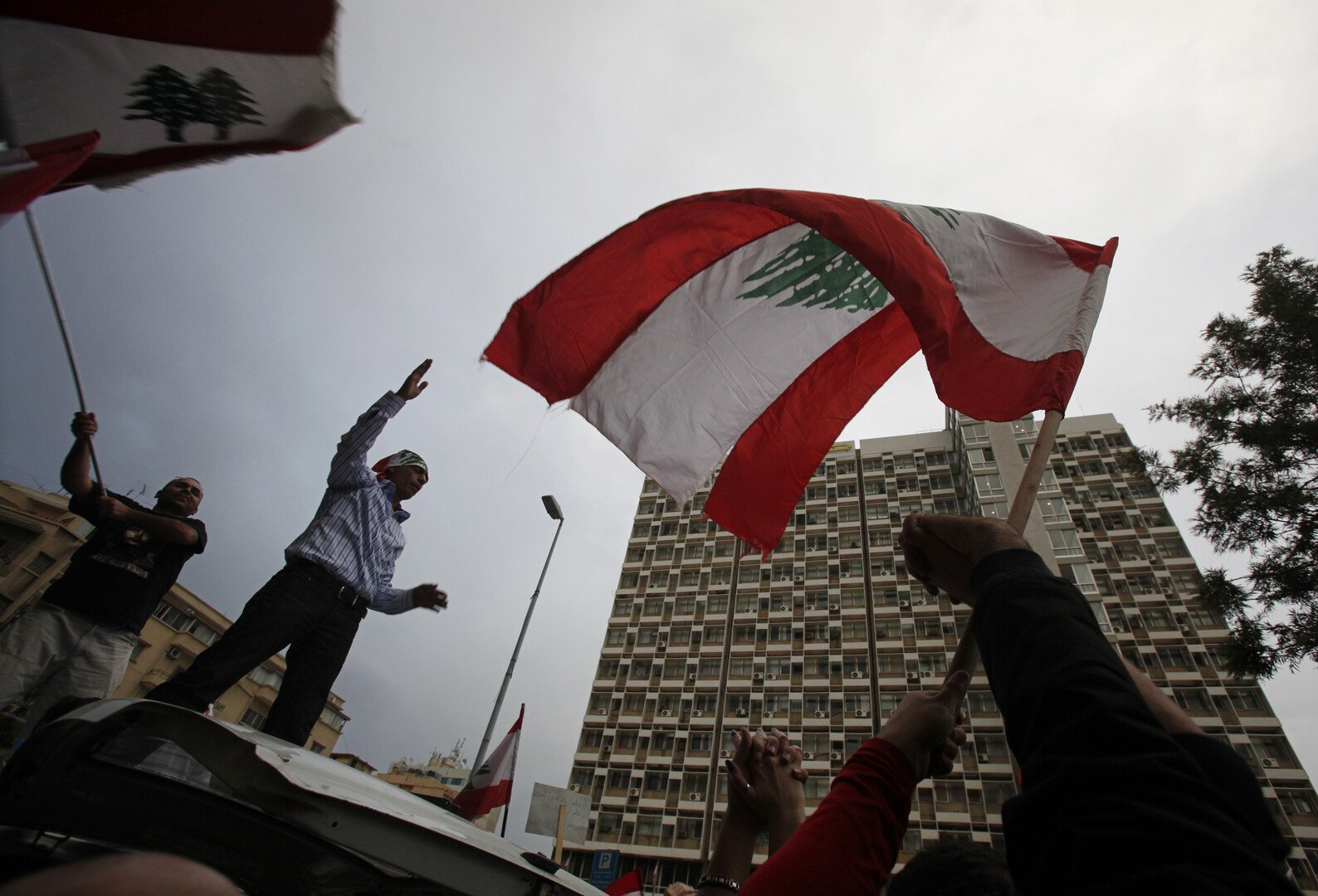 مصر تصدر تحذيرا لمواطنيها في لبنان