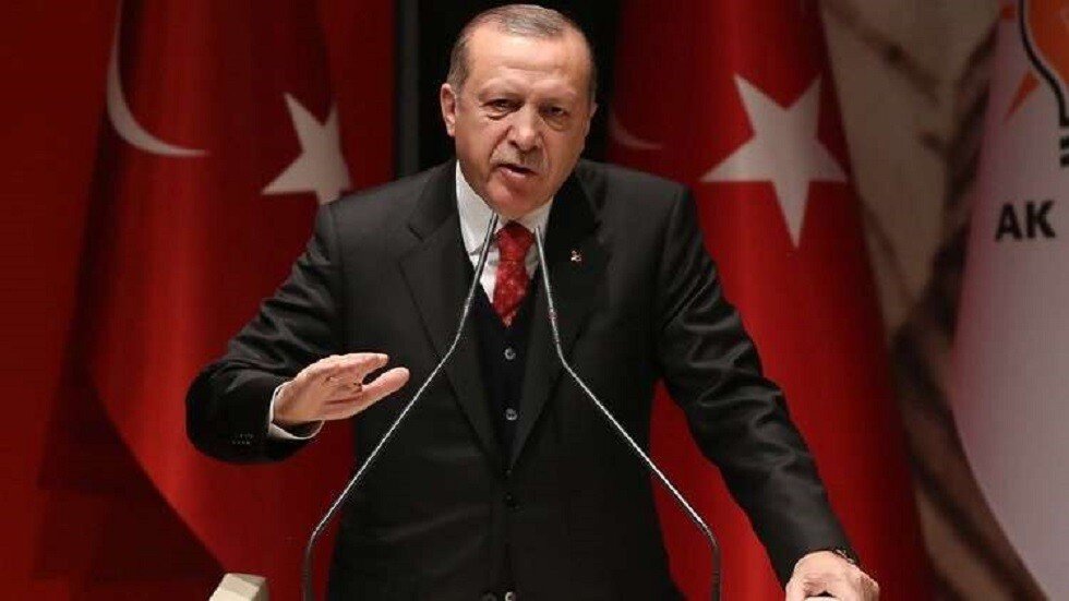 أردوغان: يمكن لروسيا أن تقود مبادرة لتحقيق السلام غربي الفرات في سوريا