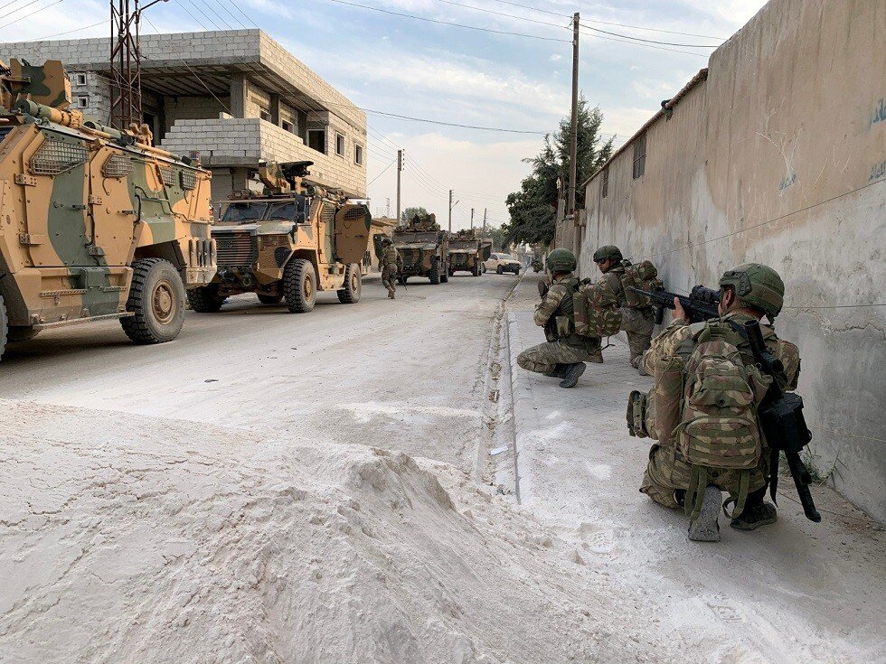 الدفاع التركية تعلن السيطرة على 1500 كلم مربع شمال سوريا