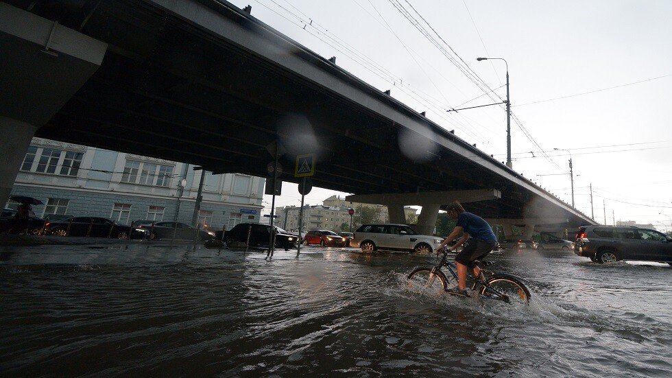 نصائح وزارة الطوارئ الروسية للتعامل مع الفيضانات الكارثية