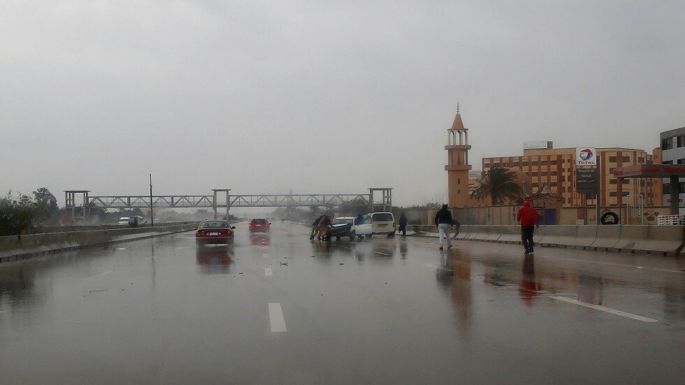 سقوط أولى ضحايا الأمطار في مصر