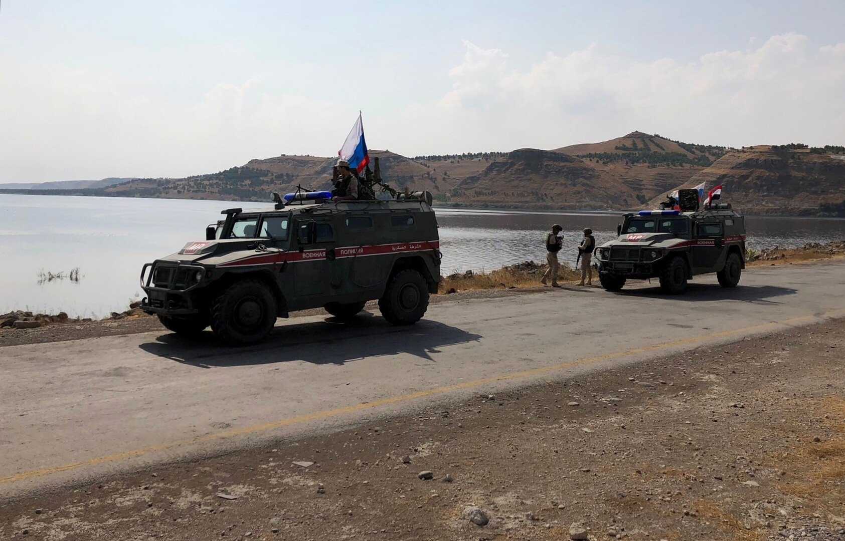 الشرطة العسكرية الروسية تطلق دوريات على حدود سوريا مع تركيا وستنشئ قاعدة لها بعين العرب