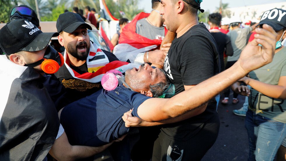 منظمة العفو: استخدام قنابل مسيلة للدموع "تخترق الجماجم" في العراق