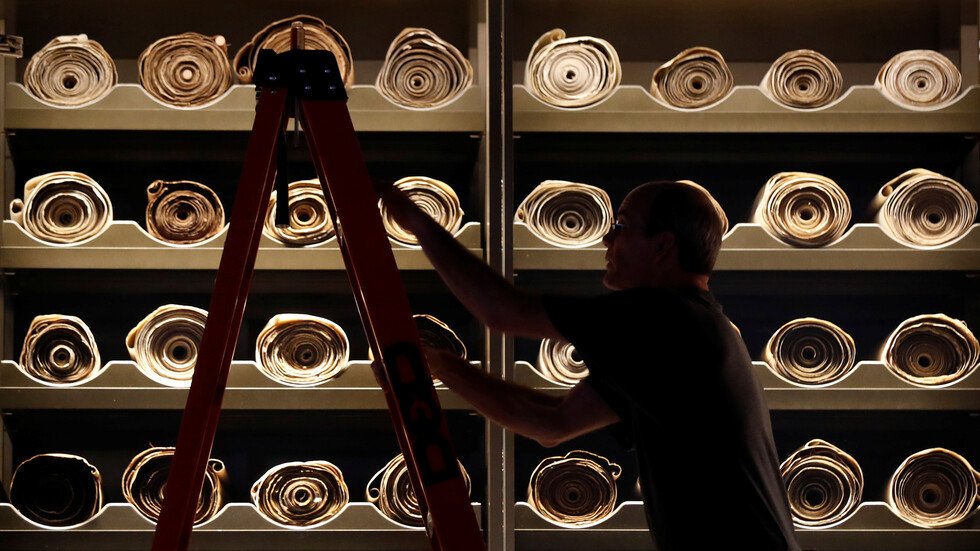 حكومة اليمن تطالب الولايات المتحدة بإعادة قطع أثرية يهودية قيمة