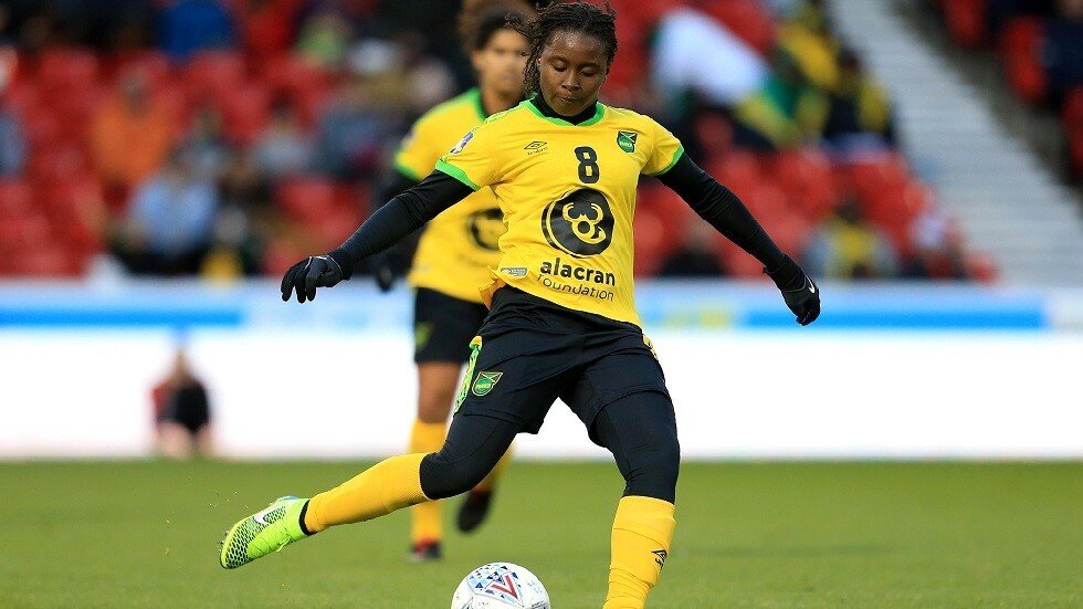 مقتل لاعبة منتخب جامايكا لكرة القدم طعنا (فيديو وصور)