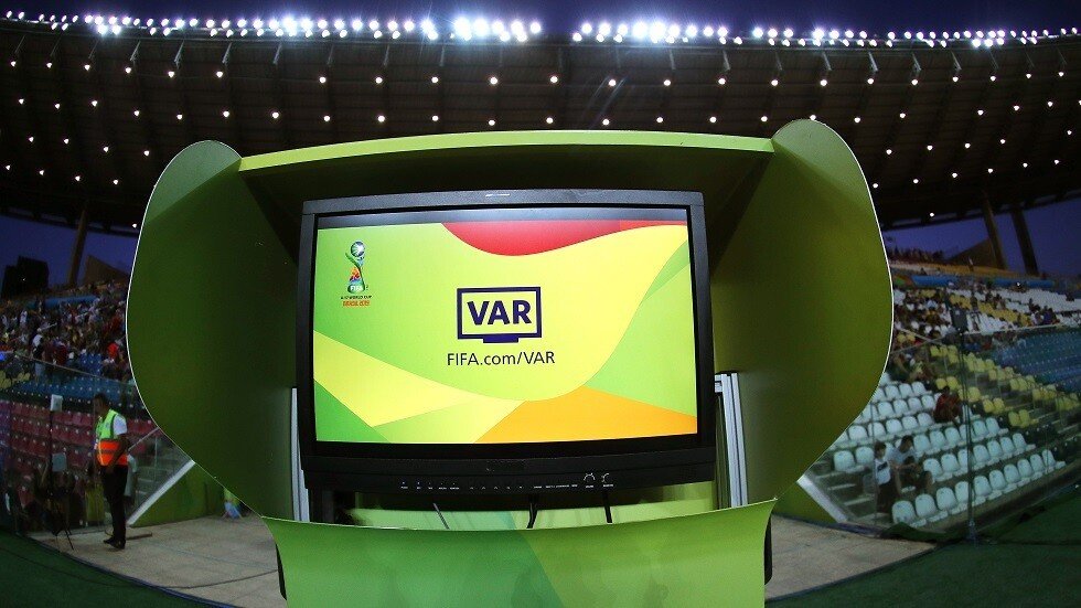 أغويلار يركل تقنية الفيديو 