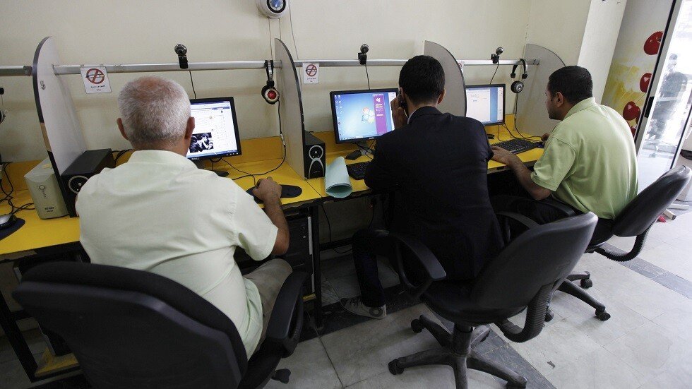 الحكومة العراقية تعيد خدمة الإنترنت بعد قطعها بشكل كامل