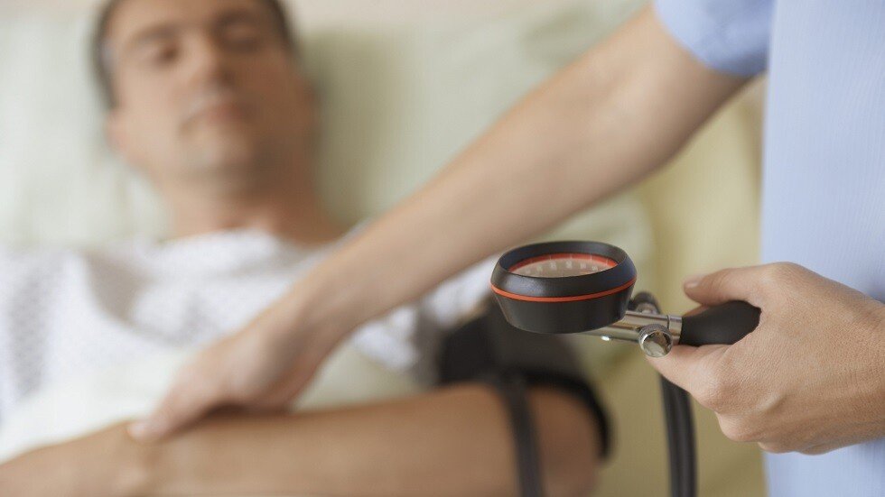 لماذا يموت الرجال قبل النساء؟