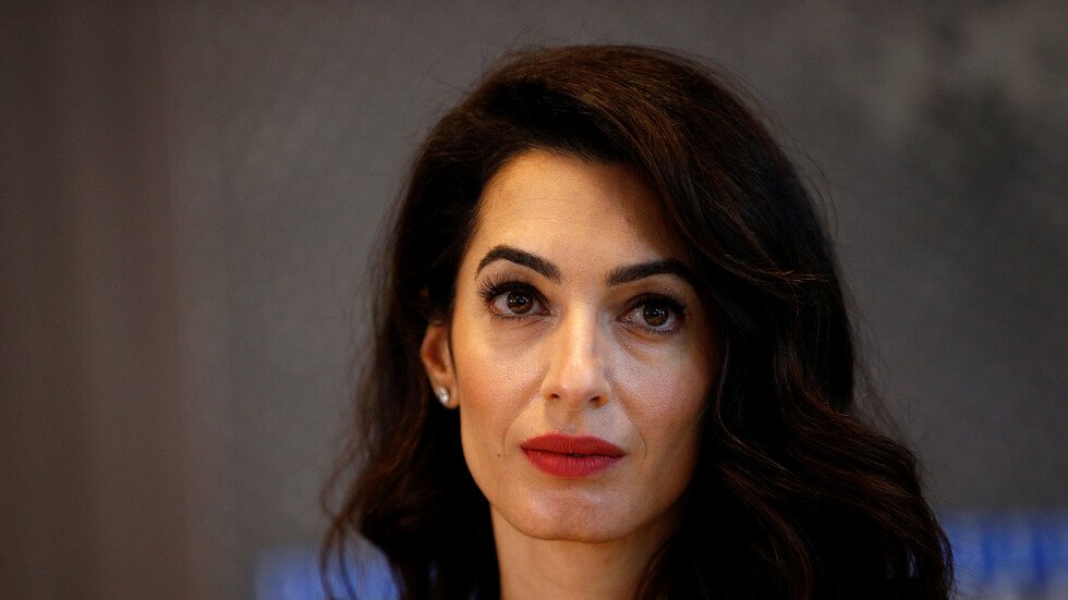 أمل كلوني تعلق على احتجاجات لبنان