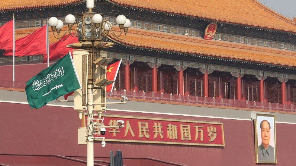 بلومبرغ: الصين مهتمة باستثمار نحو 10 مليارات دولار في 