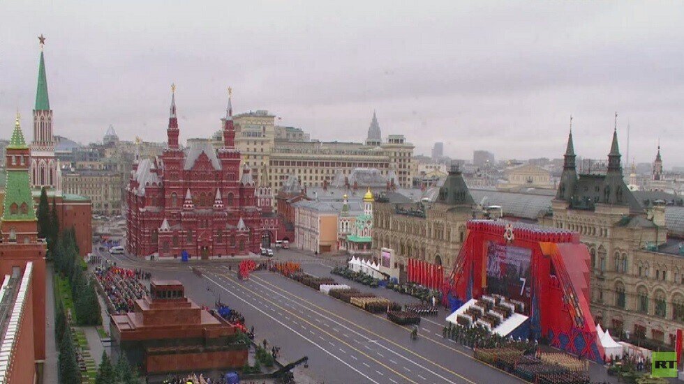 موسكو تحيي العرض العسكري التاريخي 1941