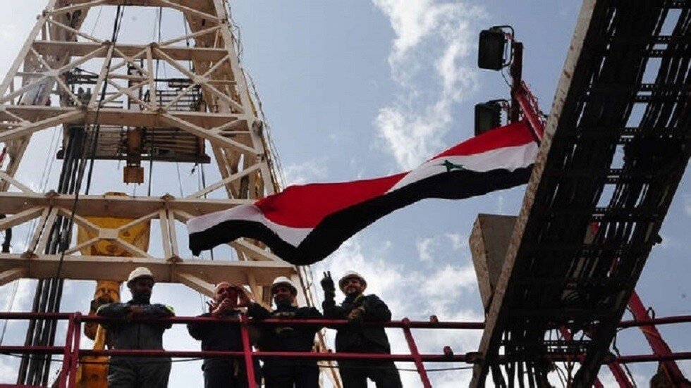 مراسلنا: مصرع شخص بانفجار ضخم في مصفاة بانياس السورية