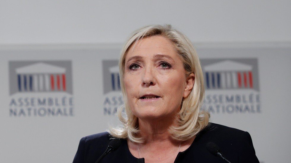 مارين لوبان تنتقد مسيرة 