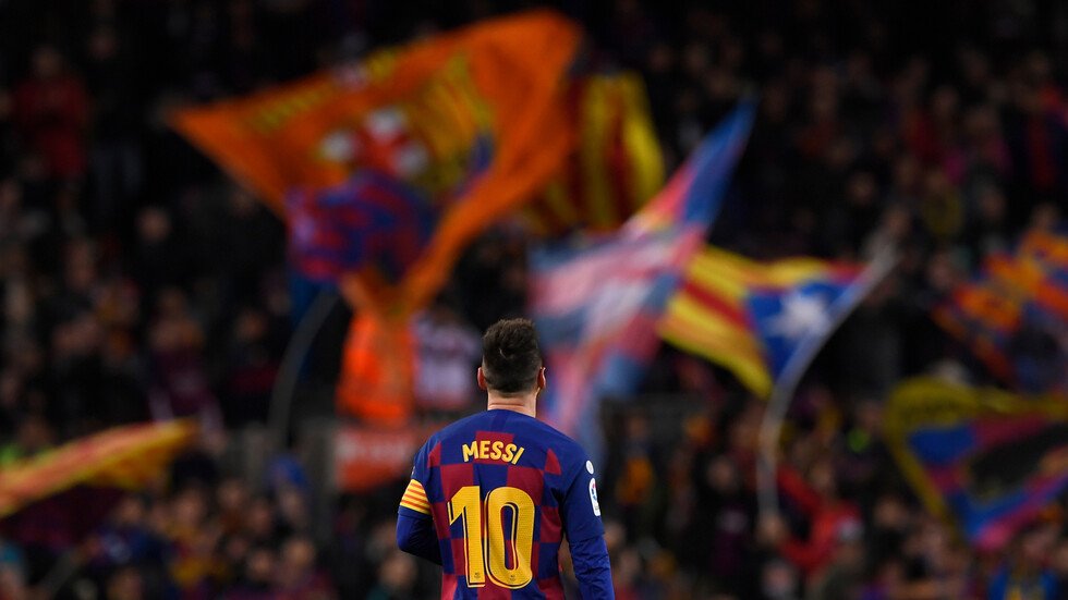 ميسي دائما يجد وقتا للأطفال (فيديو)