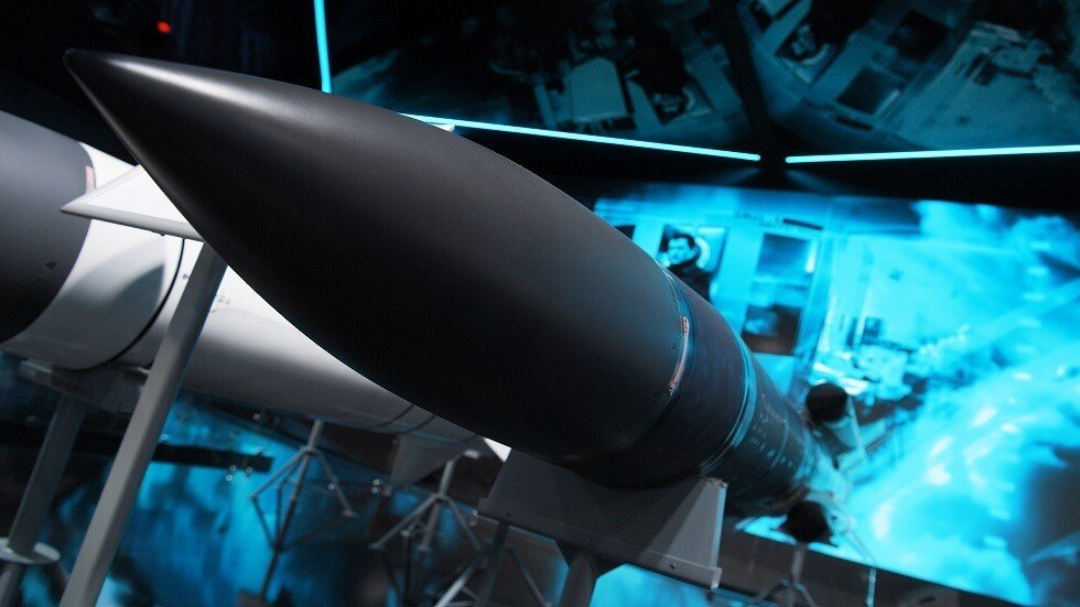 روسيا قد تسلح سفنا وغواصات بصواريخ فرط صوتية!