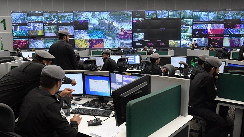 قانوني سعودي يوضح عقوبة وافد حاول السرقة في مكة المكرمة