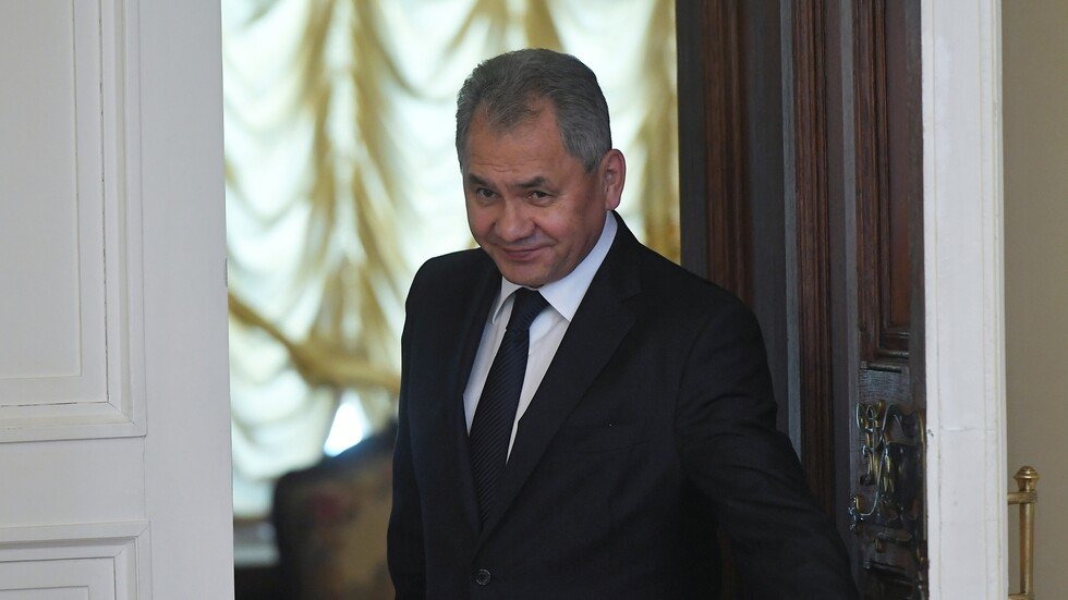 شويغو للسيسي: مستعدون لتعزيز قوة الجيش المصري