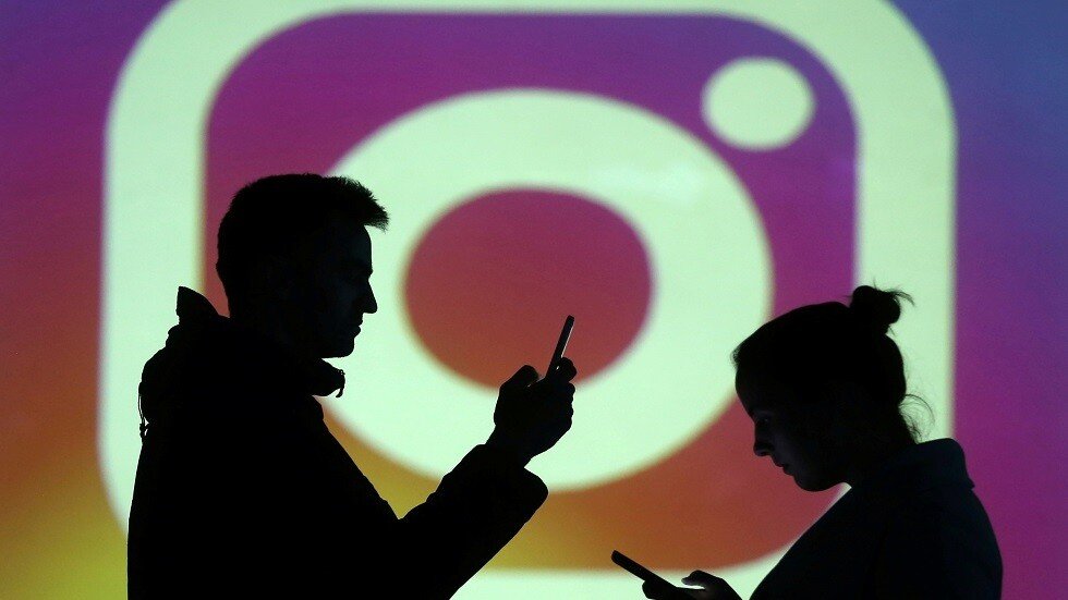 آبل تزيل تطبيقا لتجسسه على مستخدمي 