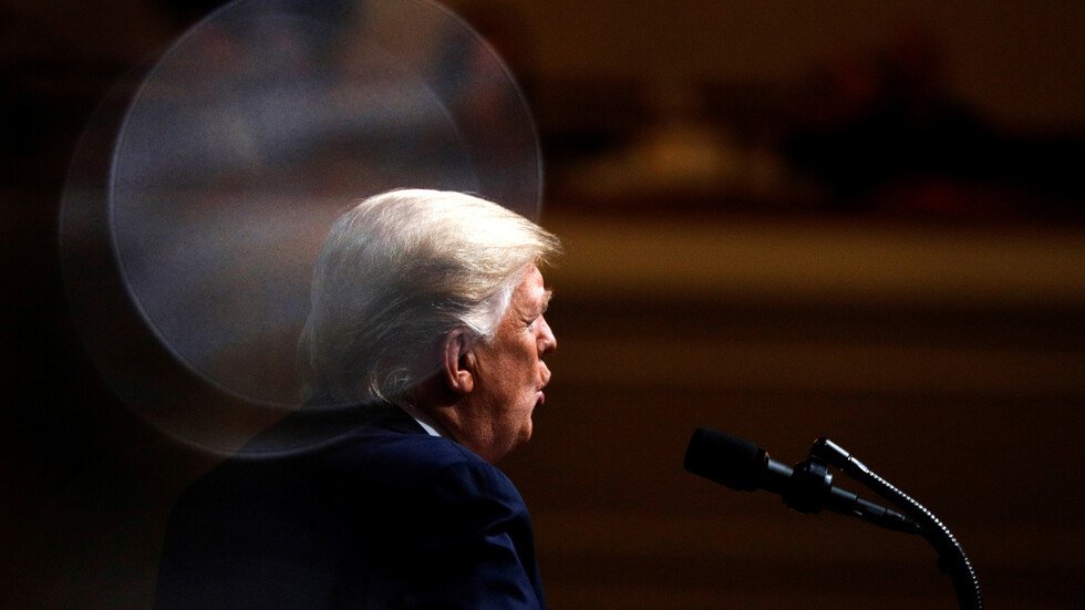 ترامب ردا على مساءلته: السيرك قادم إلى المدينة!