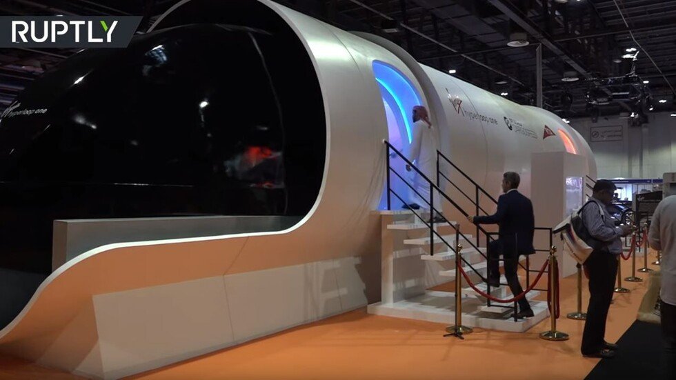 كبسولة "هايبرلوب" تقطع المسافة بين دبي وأبو ظبي خلال 12 دقيقة