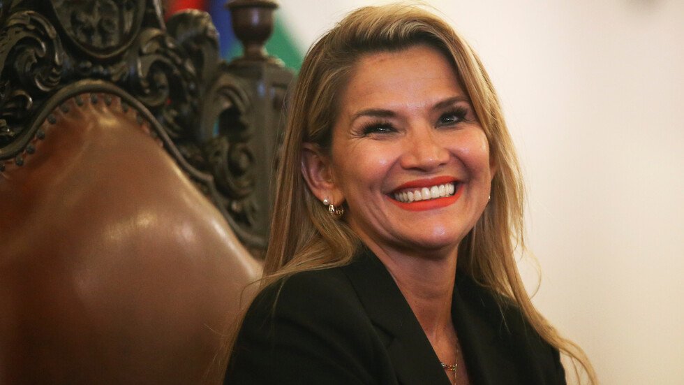 أمريكا تعترف بجانين آنيز رئيسة لبوليفيا