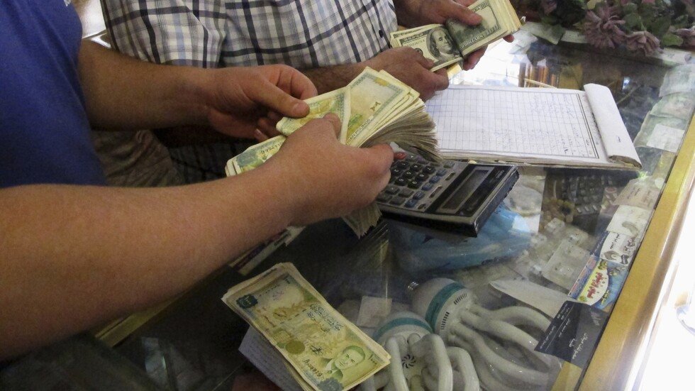 سوريا.. قروض بفائدة مدعومة 7% تدفعها الحكومة