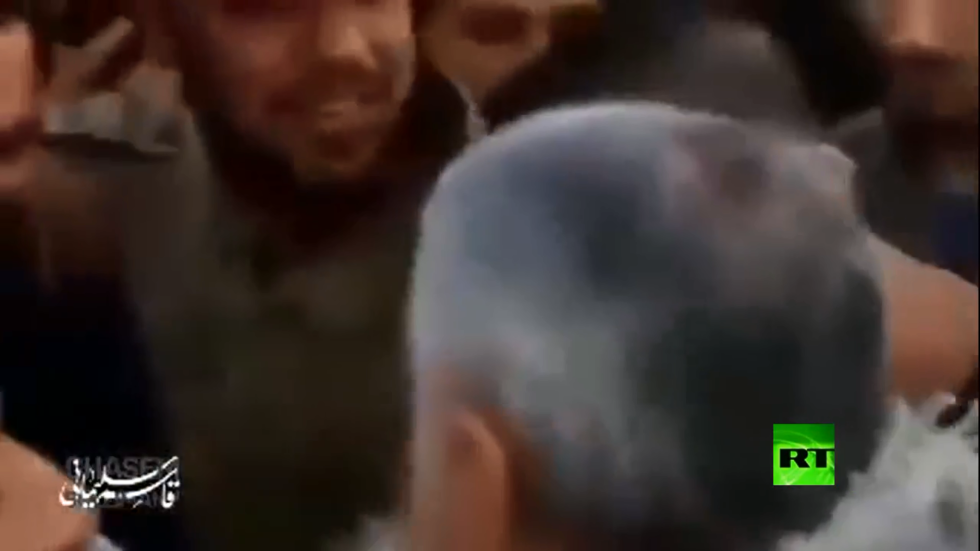 مقطع فيديو نادر لقائد فيلق القدس قاسم سليماني في سوريا