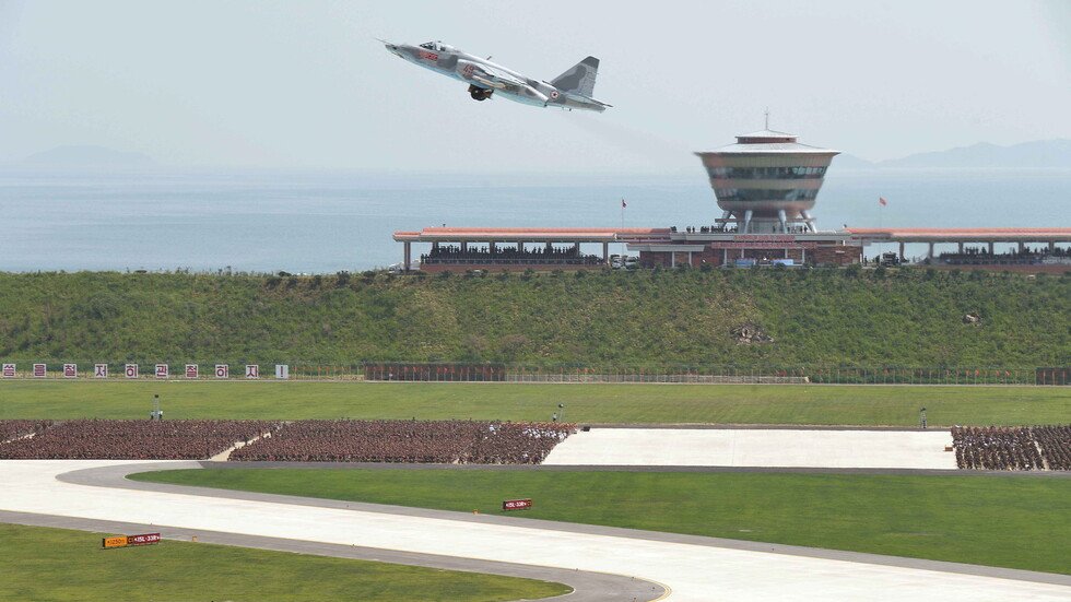 كوريا الشمالية تحشد مقاتلاتها على الحدود مع جارتها الجنوبية