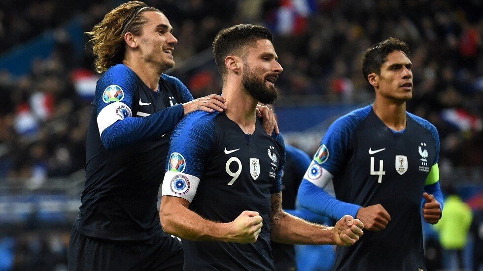 فرنسا تخطف صدارة مجموعتها من تركيا في ليلة التأهل لـ