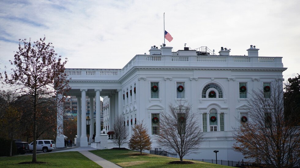 البيت الأبيض يجدد "دعمه للشعب الإيراني"