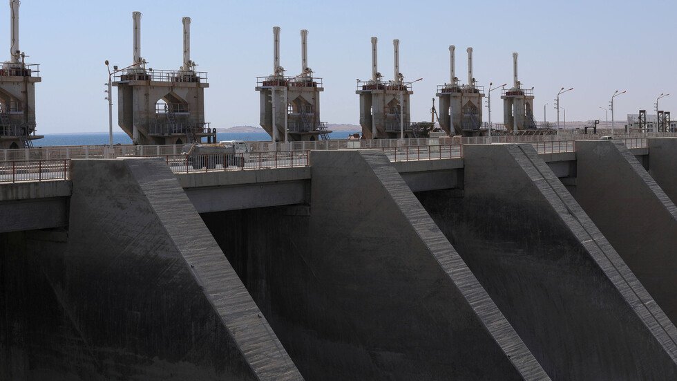 الجيش السوري يستعيد السيطرة على ثاني أكبر محطة كهرومائية في البلاد