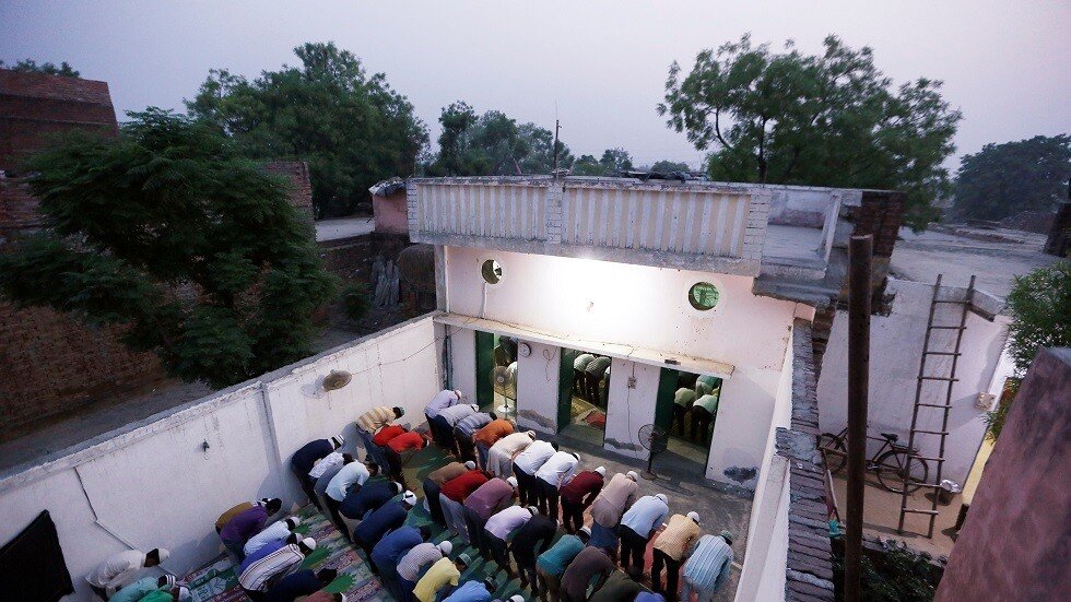 الهند.. نزاع بين المسلمين والهندوس على موقع بنى عليه المغول مسجدا دمر عام 1992